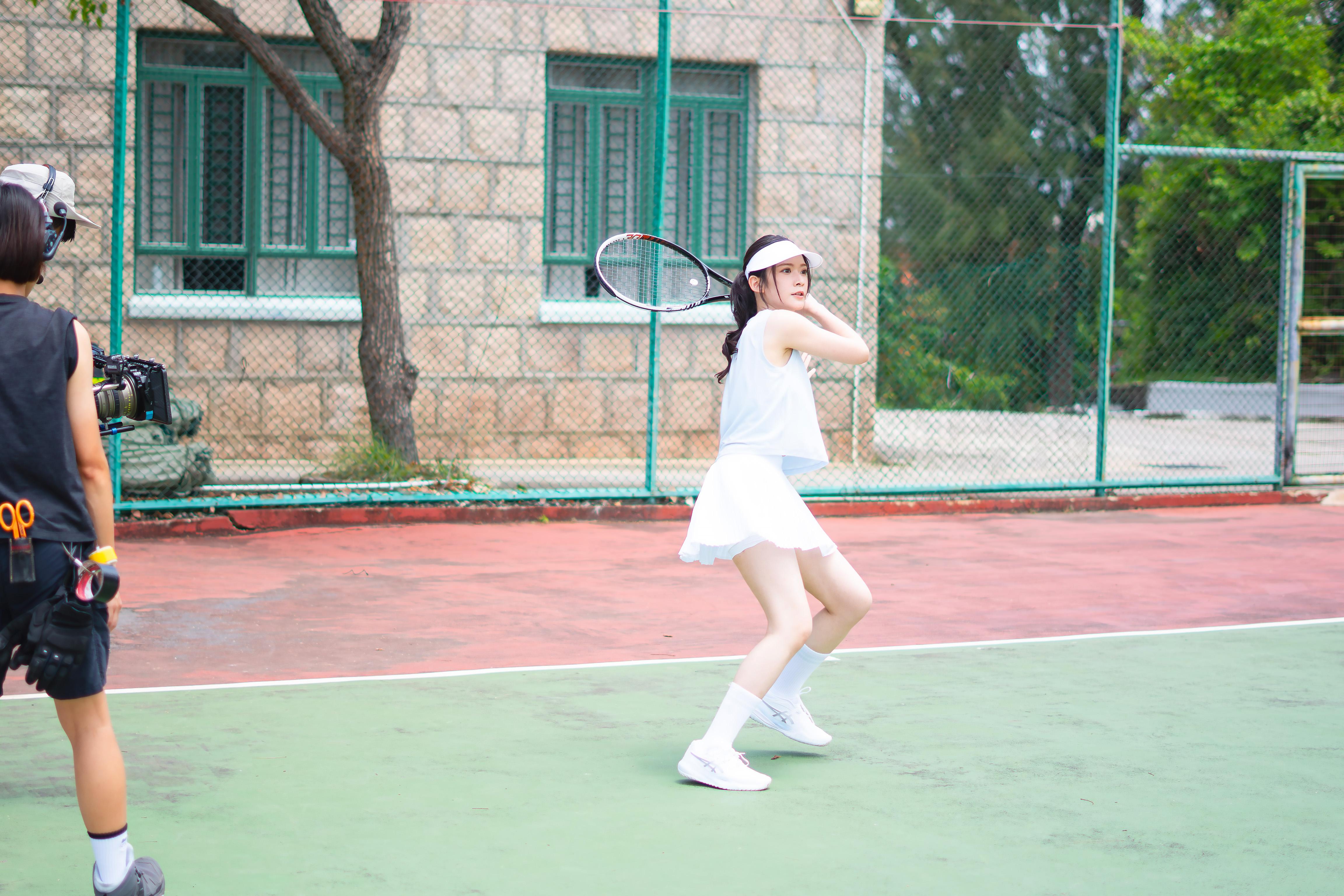 Cloud的網球look仙氣十足。