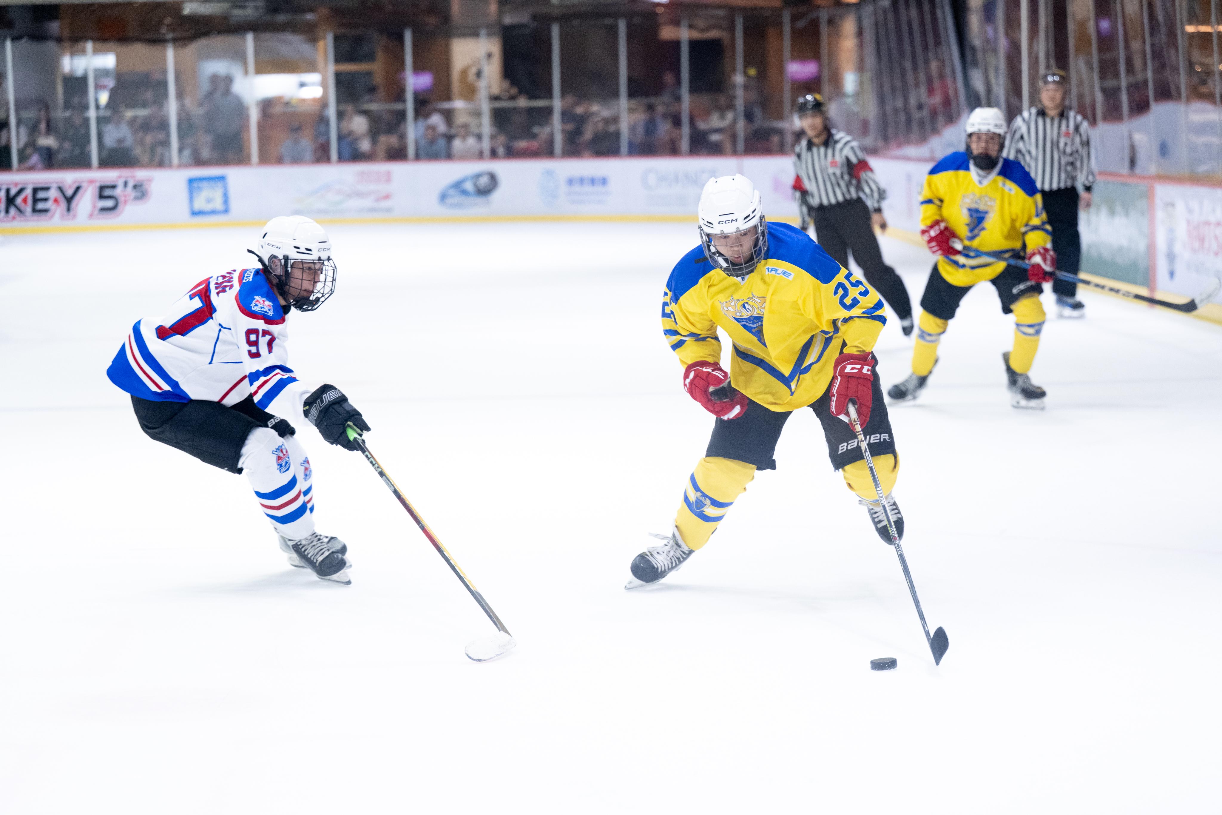 Gold Club(黃衣)在常規賽表現出色,戰績排榜首