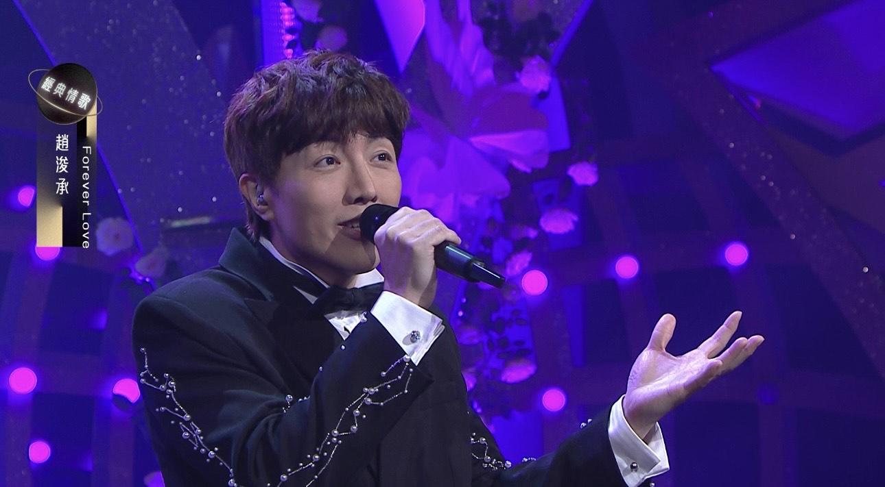 趙浚承搞到3位女評審又喊又笑。