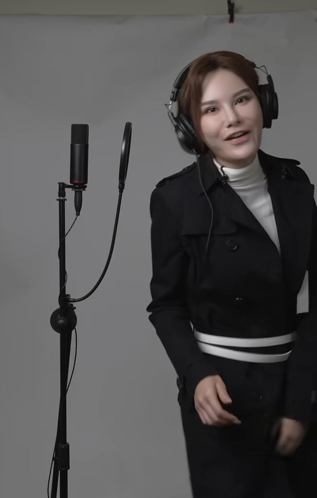 網民指相似度達99% 。