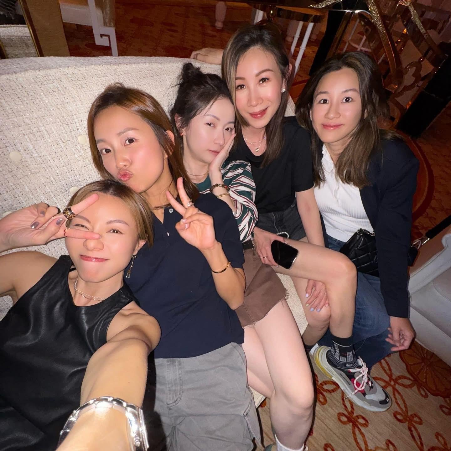 Cookies幾位姊妹感情要好。