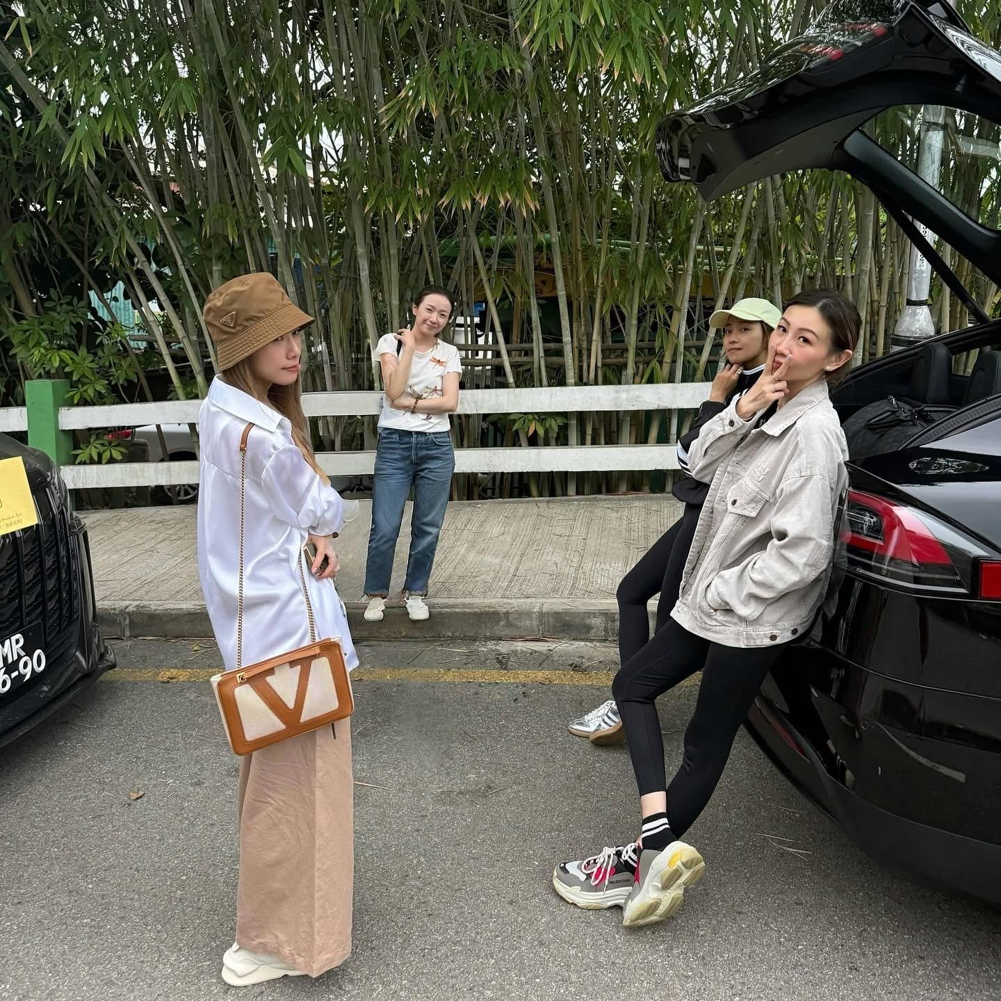 鄧麗欣、楊愛瑾亦有到澳門不同地方打卡。