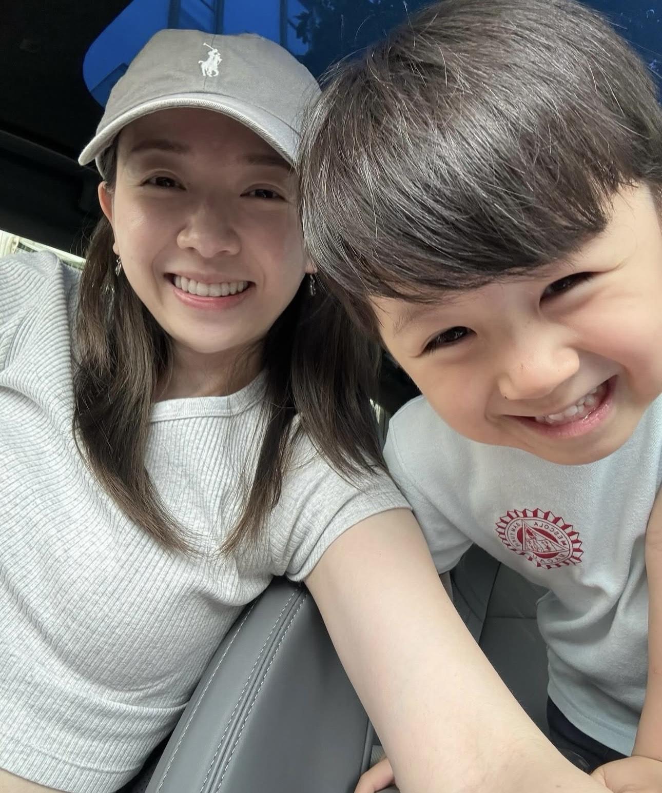 Elaine婚後育有一子一女。