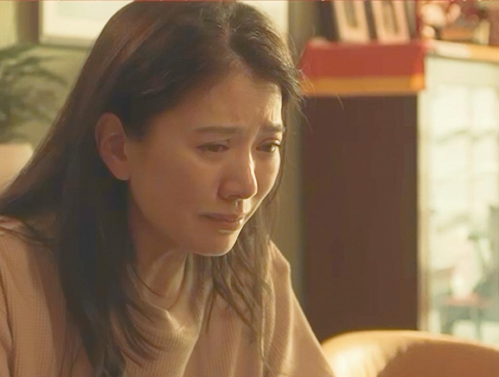 袁詠儀在電影《OMG!阿媽有喜》的一場獨腳喊戲,演技爆發。