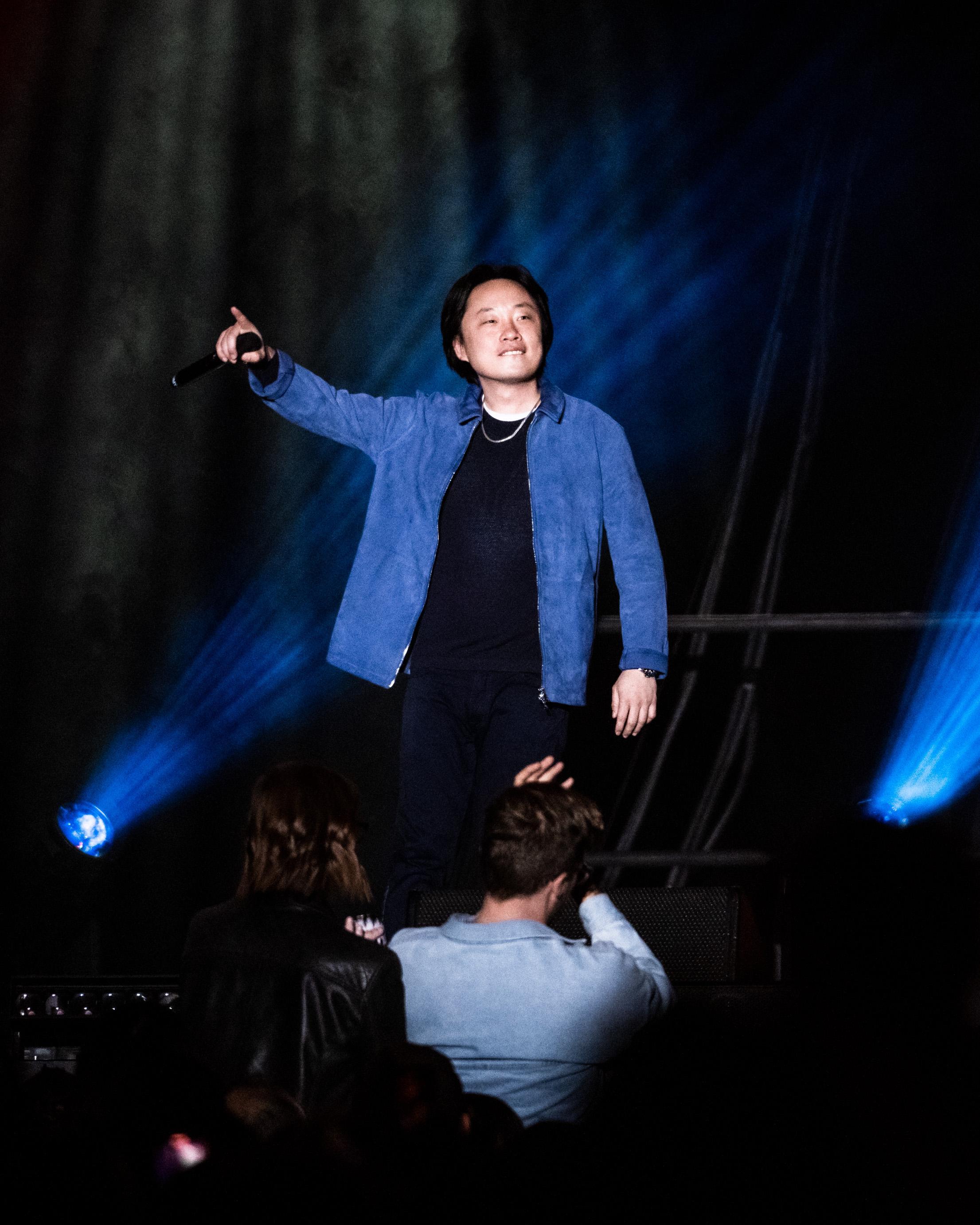 歐陽萬成「衣錦還鄉」,下月返回出生地香港作為他首個亞洲舞台。