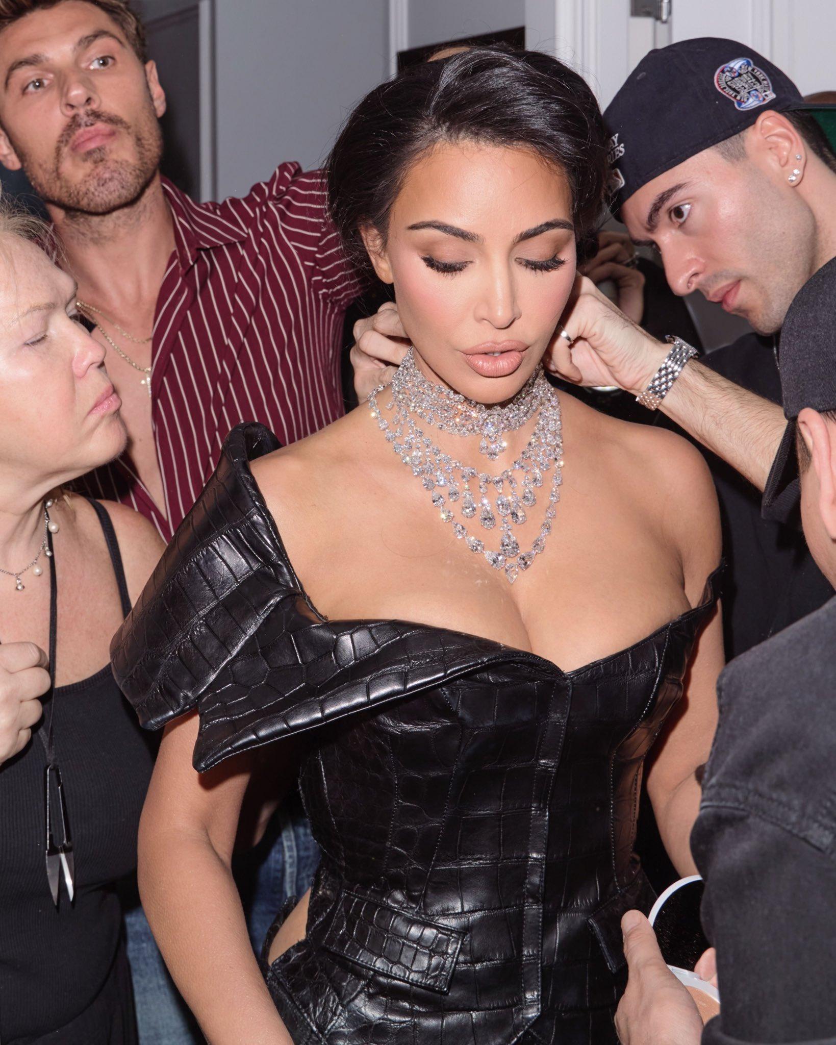 Kardashian除了是名媛,又即將得到律師專業資格。