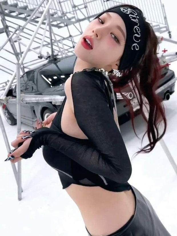 Karina已把有問題的自拍照刪除。