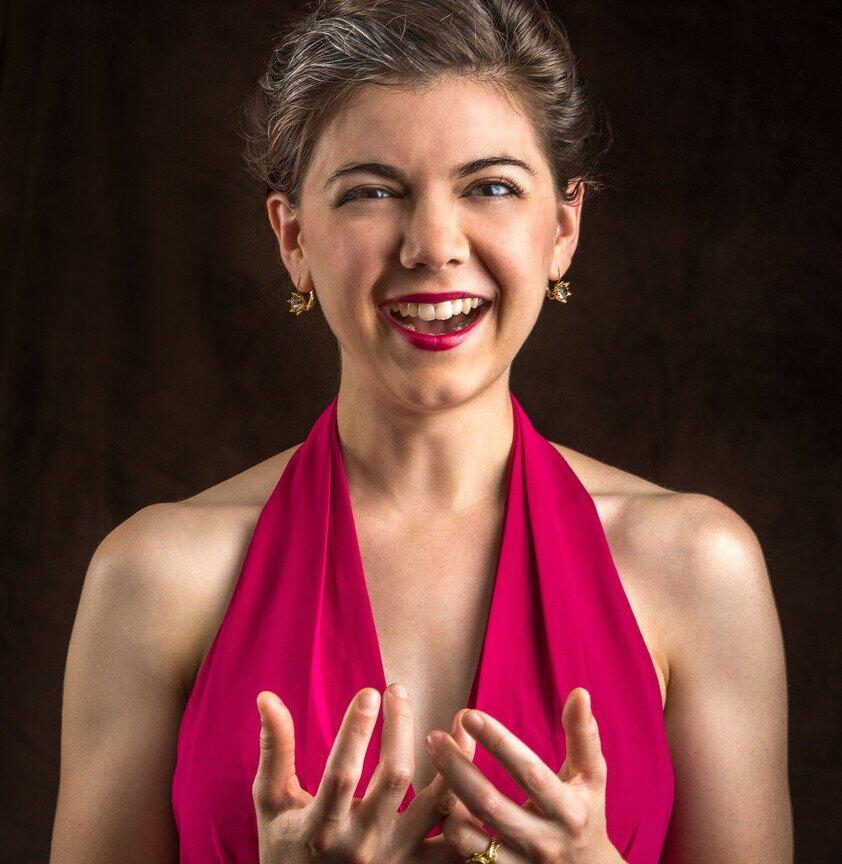 女高音Lucy Fitz Gibbon,飾演唐代公主。