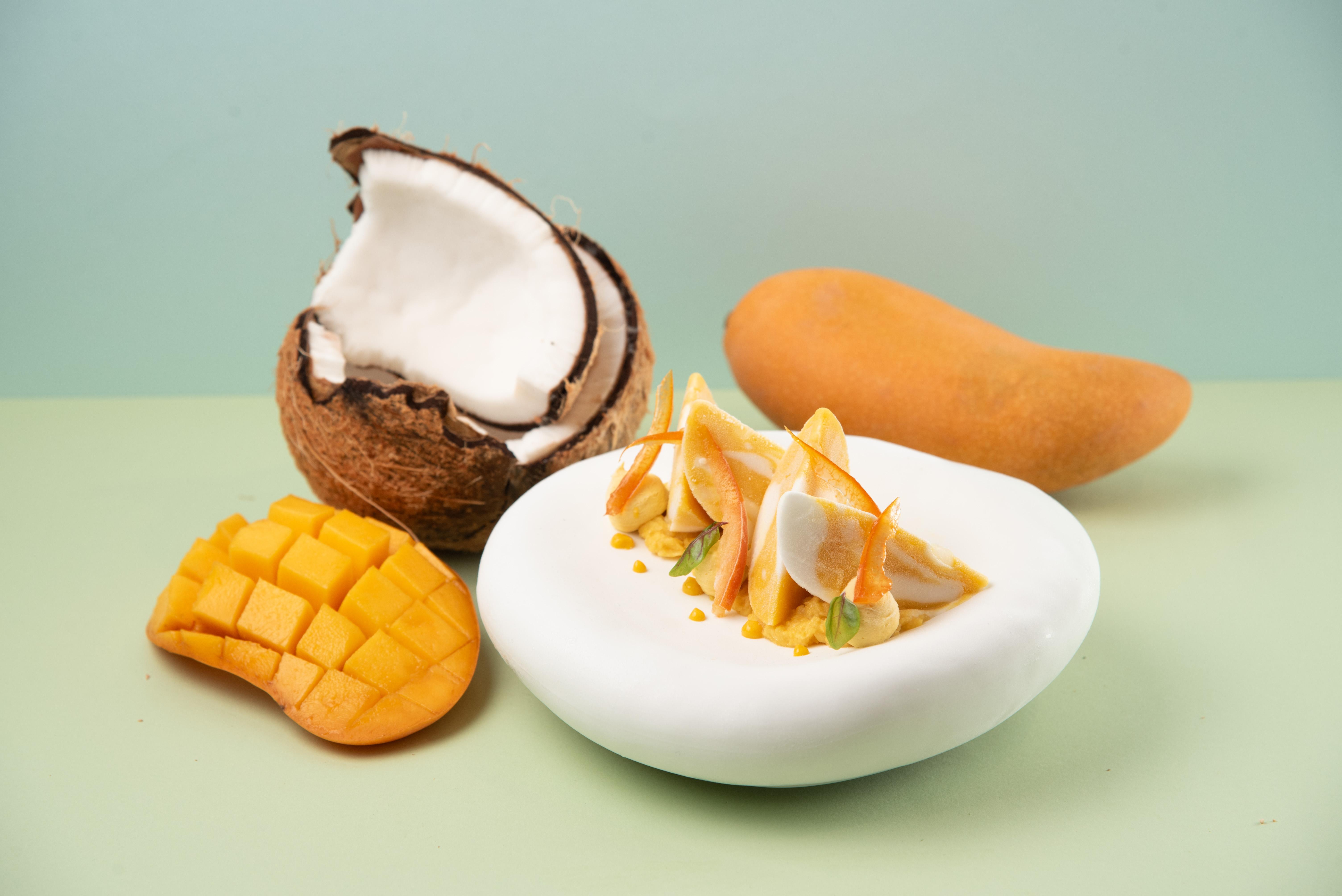 日落島嶼之樂:芒果椰子雪葩甜品配糖漬西柚及鳳梨蜜餞$119(僅限堂食)順滑的芒果椰子雪葩配上酸甜的鳳梨蜜餞、新鮮芒果奶霜以及清新糖漬西柚,加入香酥奶油脆餅。