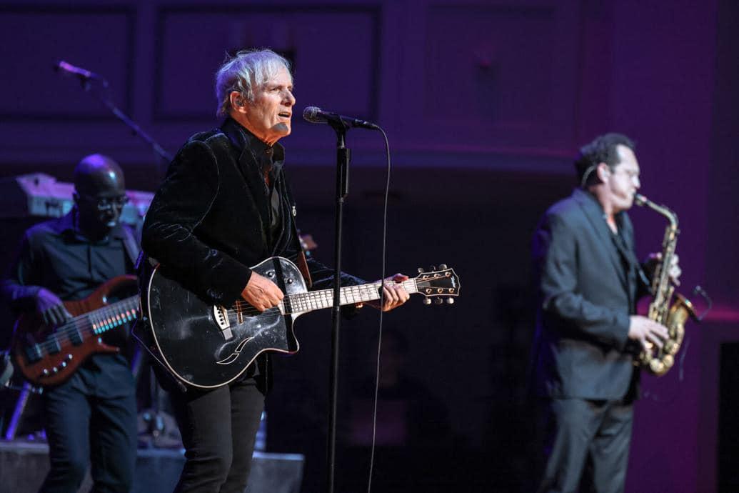 Michael Bolton本來打算進行新一輪巡演,現在他選擇放慢工作步伐。