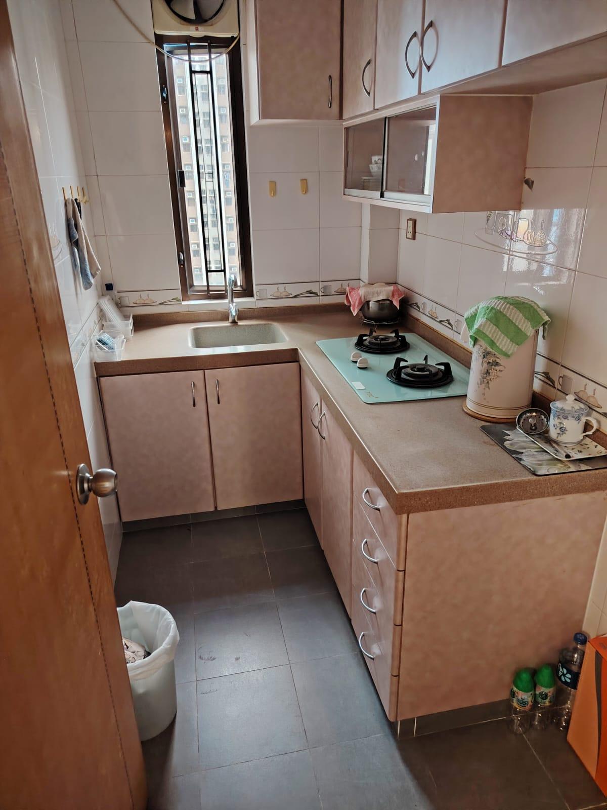 廚房空間闊落,而且光猛。(代理提供)