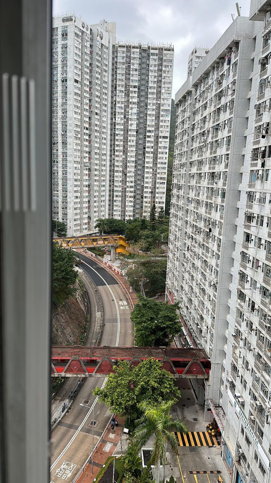 單位景觀望開揚樓景及山景。(代理提供)