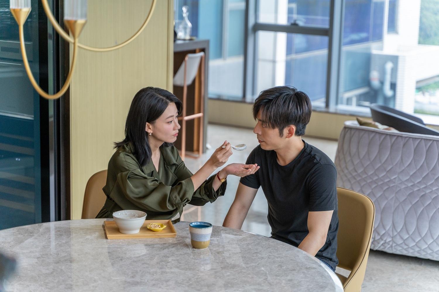 Edan與廖子妤在《光明大押》有感情線。