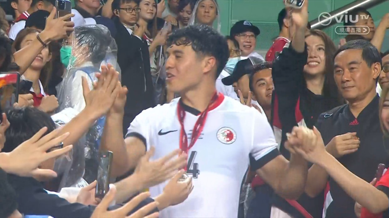 ViuTV的畫面見到何廣沛、孔德賢及陳曉華坐在觀眾席上。