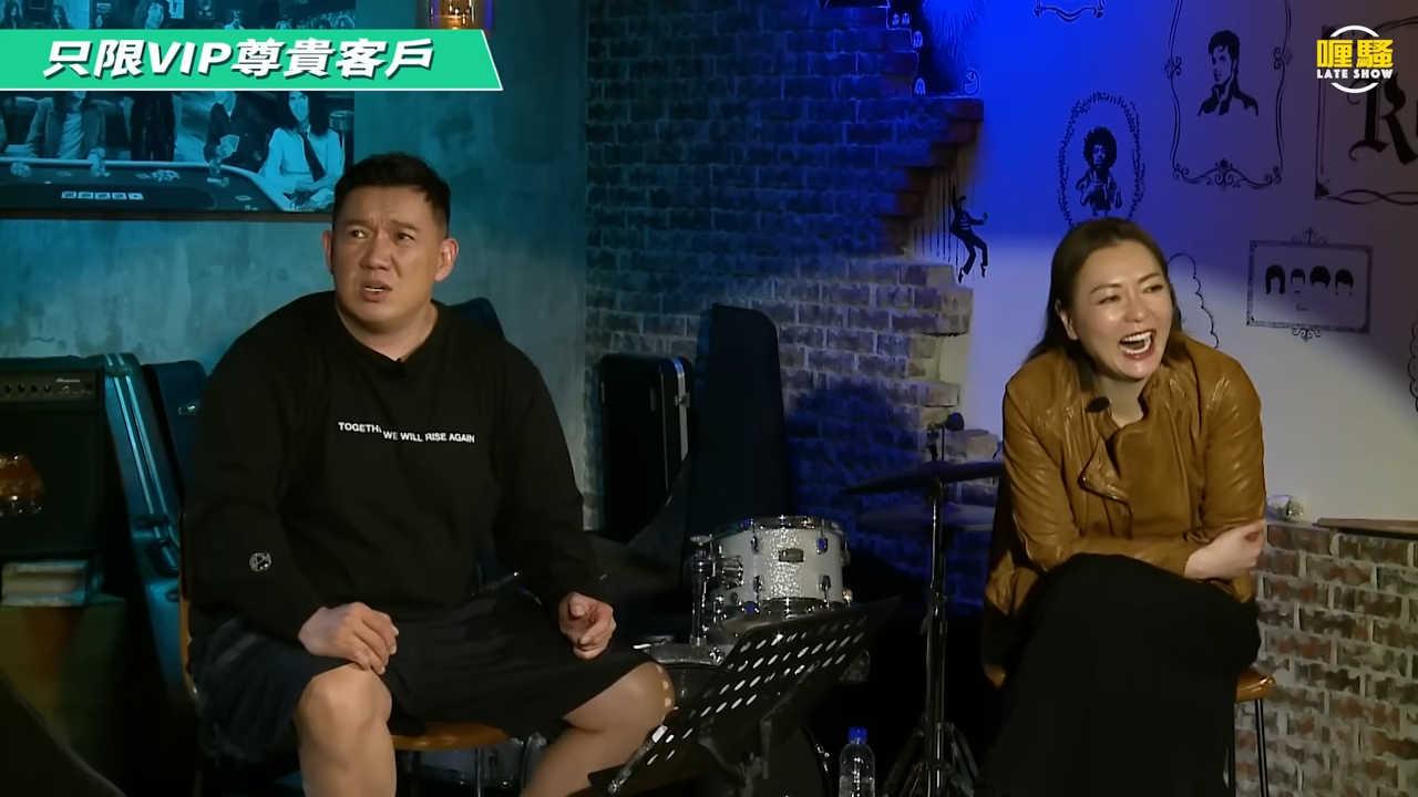 他笑謂對方為何不肯開分店的原因,是老闆目的是要「X客」。