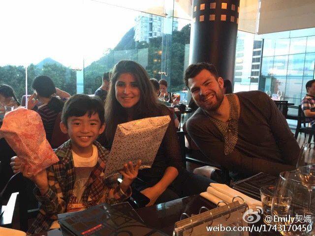 謝振軒(Lucas)和謝振南(Quintus)兒時照片。