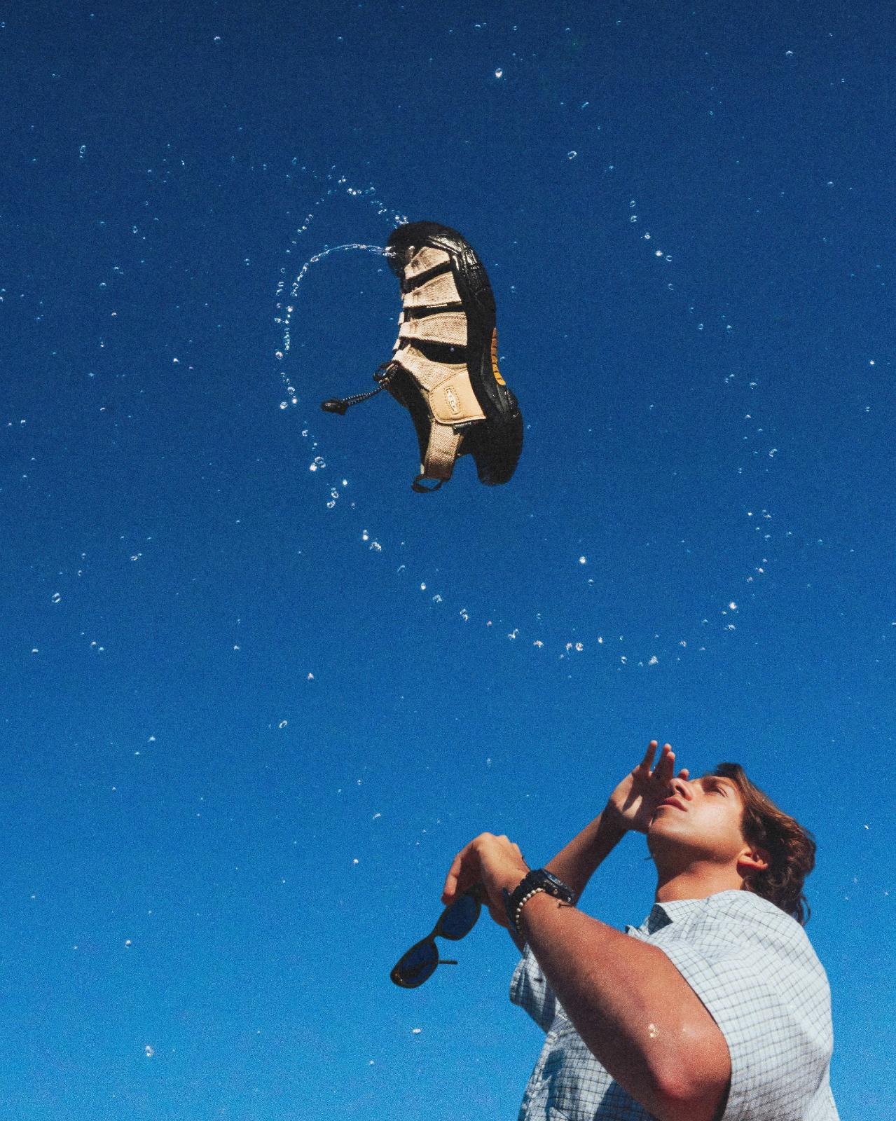 KEEN聯乘GRAMICCI Madhappy Études Studio 推NEWPORT H2涼鞋及SHANTI拖鞋