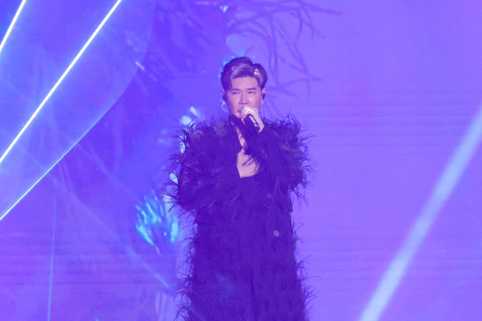 張與辰指,他將搬來香港,以此地為發展重心。