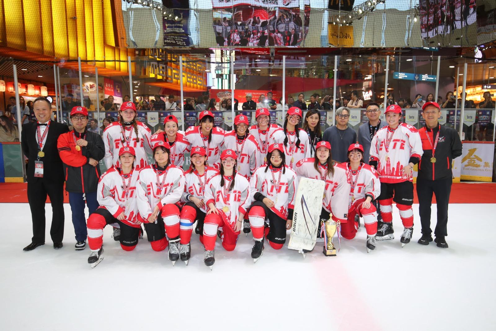 2025Mega Ice五人冰球賽,WIHO ELITE擊敗KINGPENG取得女子組冠軍。