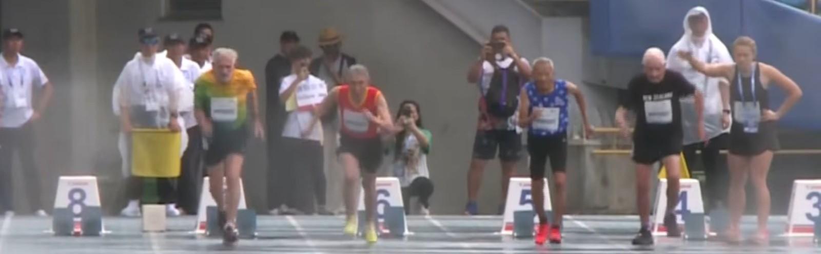 昆凌90歲爺爺勞倫斯(Quinlivan Laurence James)在100米起跑時反應快。