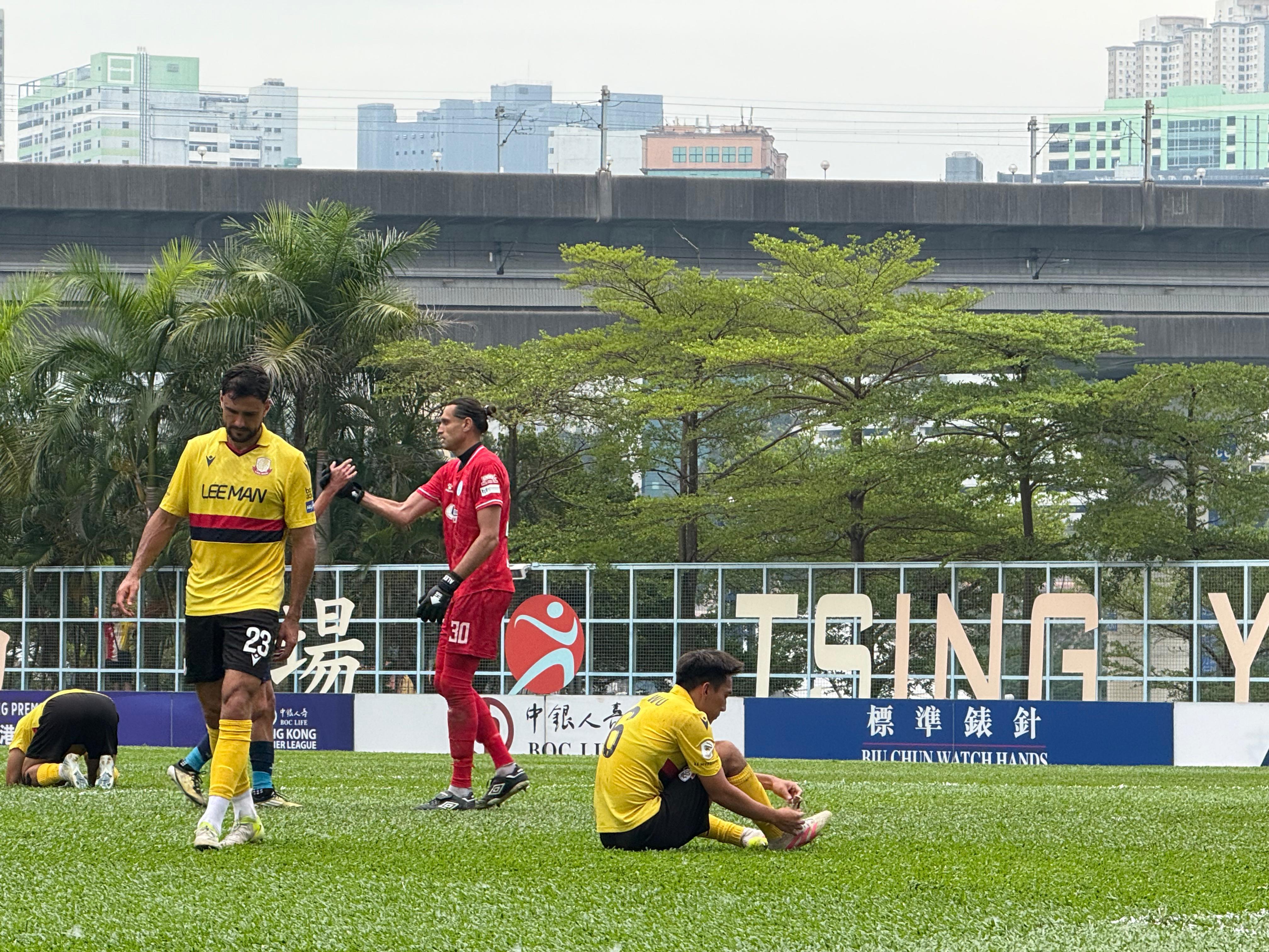 理文聯賽衞冕失敗,球員顯得失落。(《am730》記者攝)