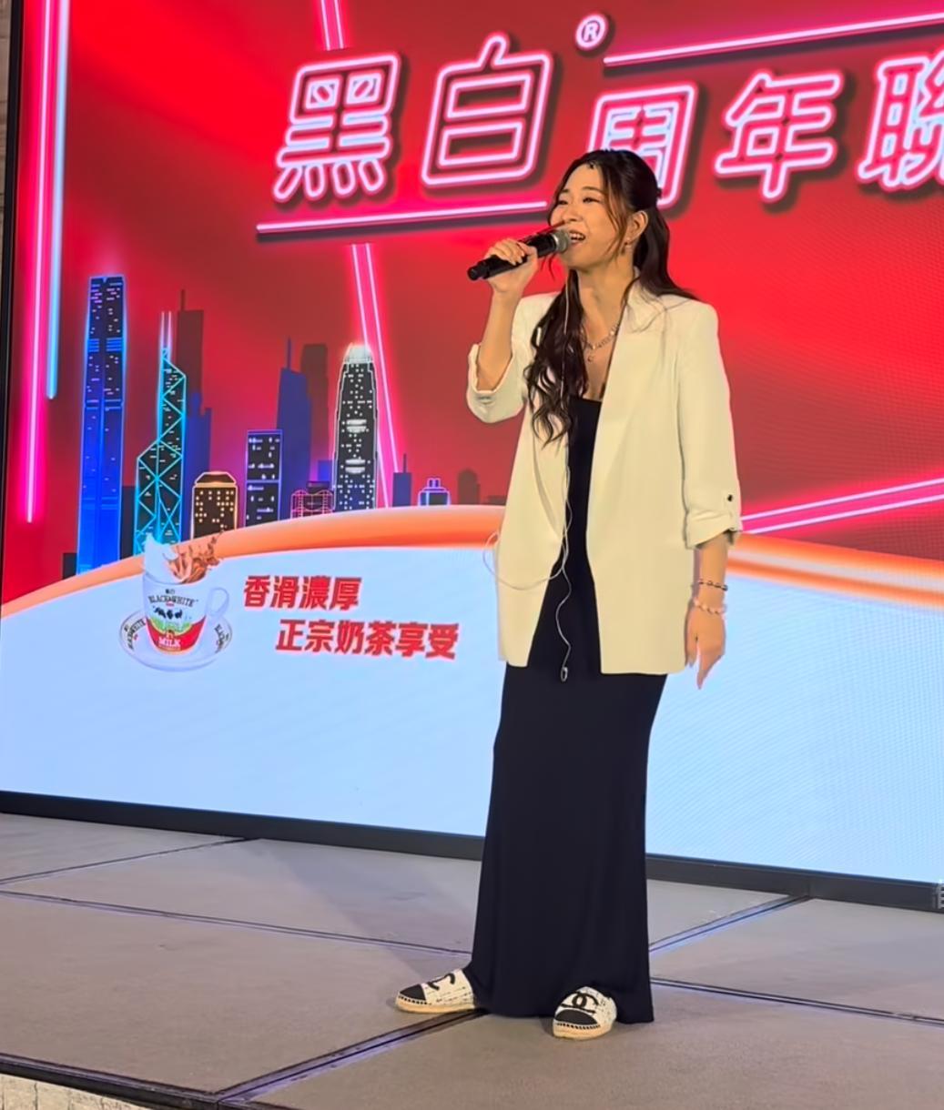 陳懿德在IG分享一條出席活動演出的影片,獻唱香港天后鄭秀文的經典廣東歌《默契》