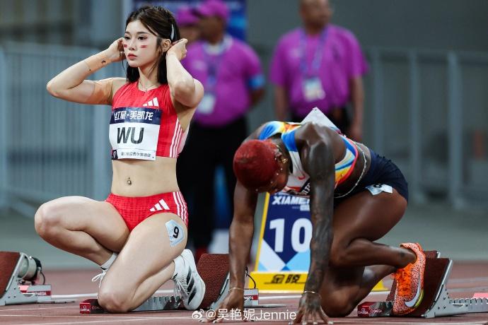 「跨欄女神」中國田徑運動員吳艷妮(微博)