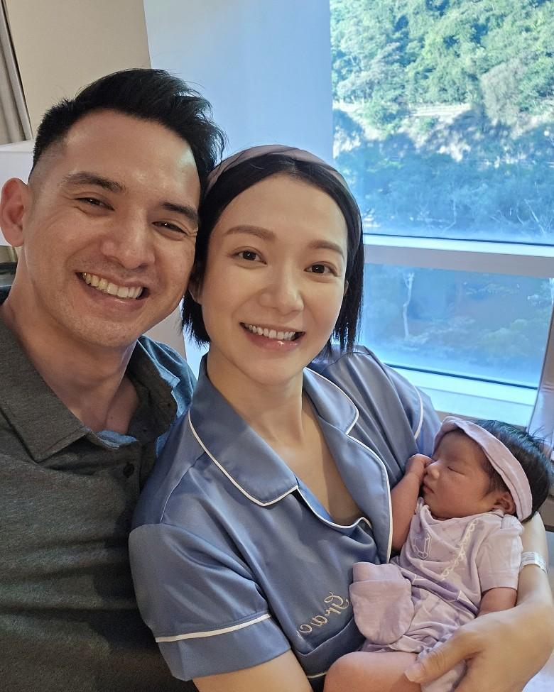 王君馨順利誕B。