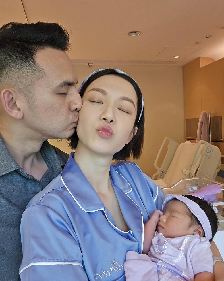 王君馨順利誕B。