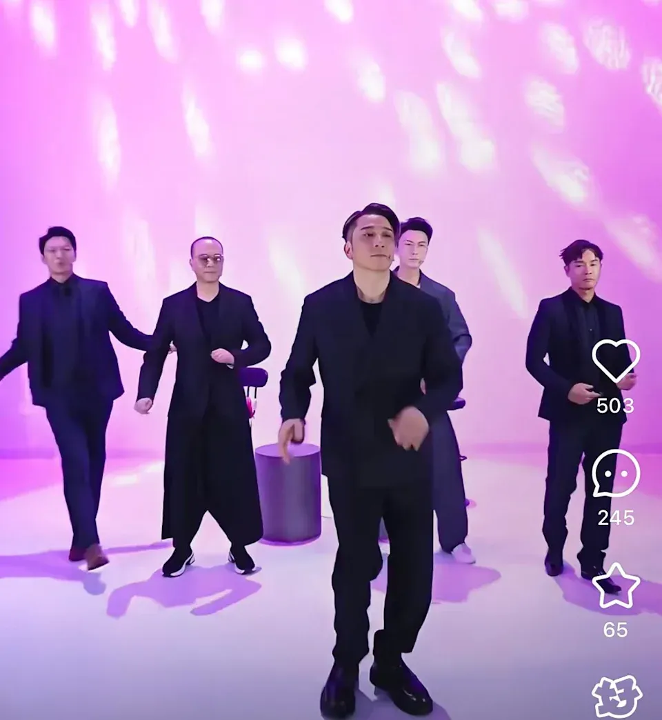 吳卓羲郭晉安歐陽震華等人內地直播跳《晚安大小姐》