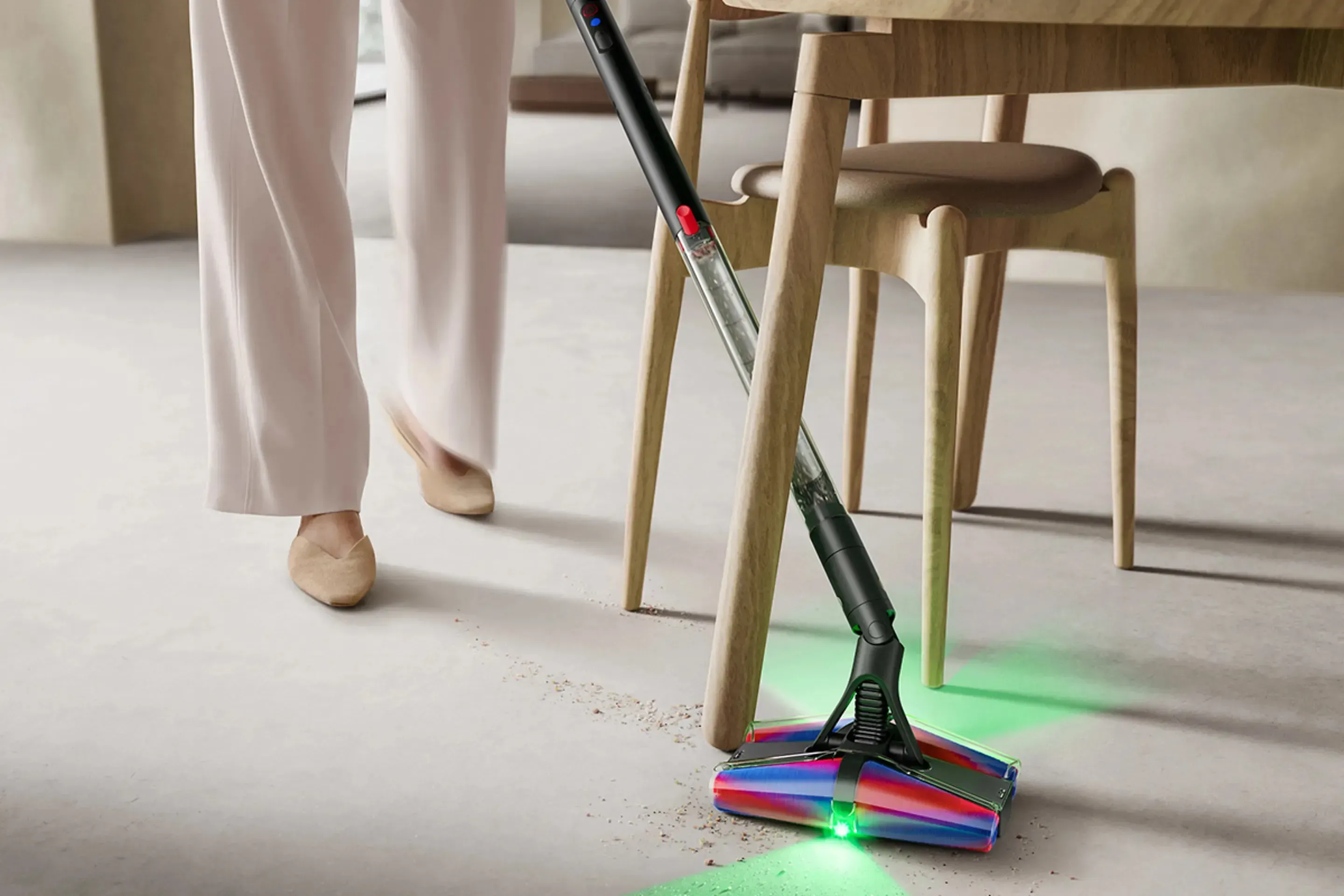 Dyson PencilVac採用全新四錐形刷頭設計,為品牌最纖薄吸塵機。