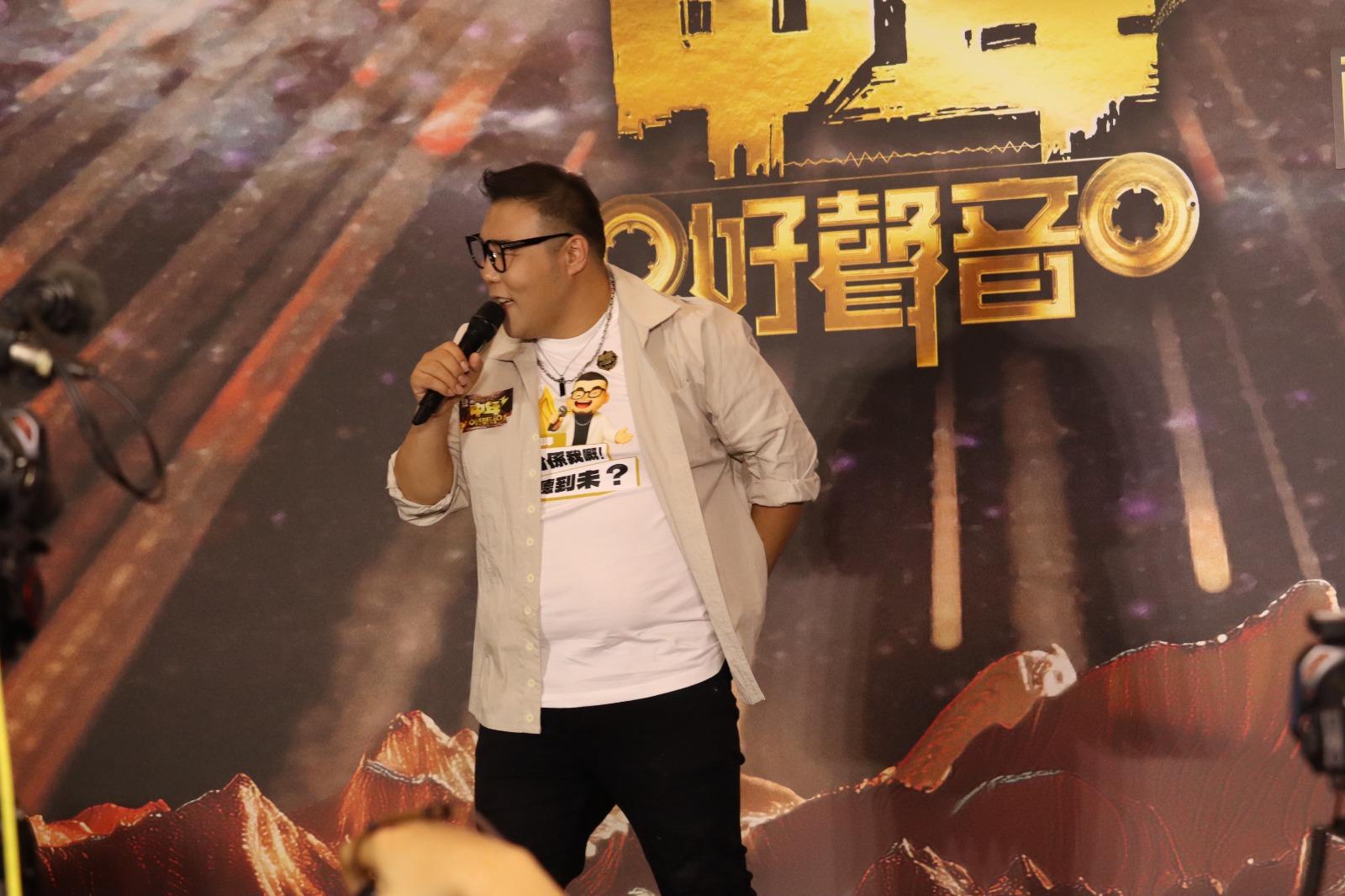 劉洋唱《輸了你贏了世界又如何》。