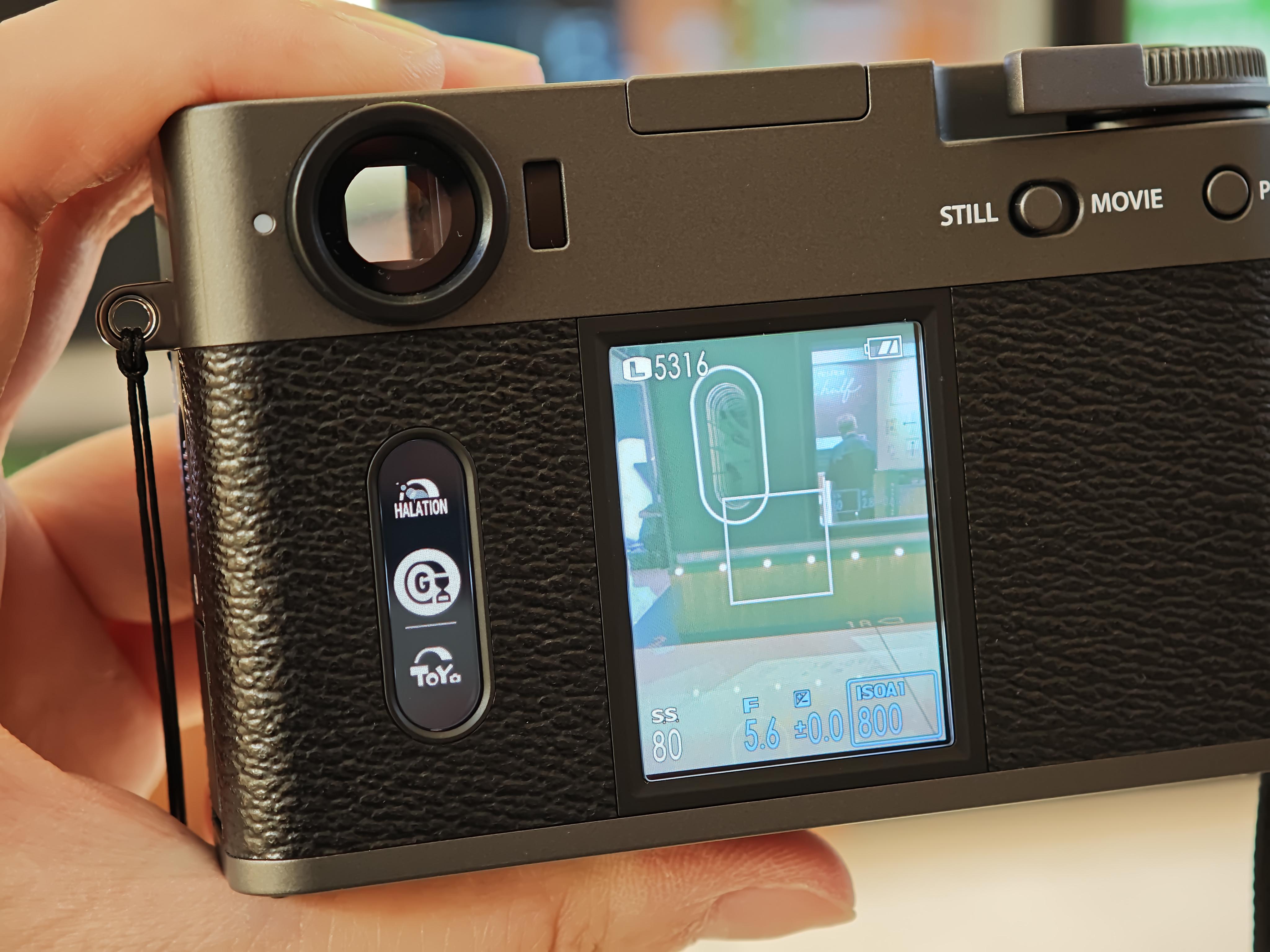 FUJIFILM X half新增過期菲林濾鏡,都有3款可選。