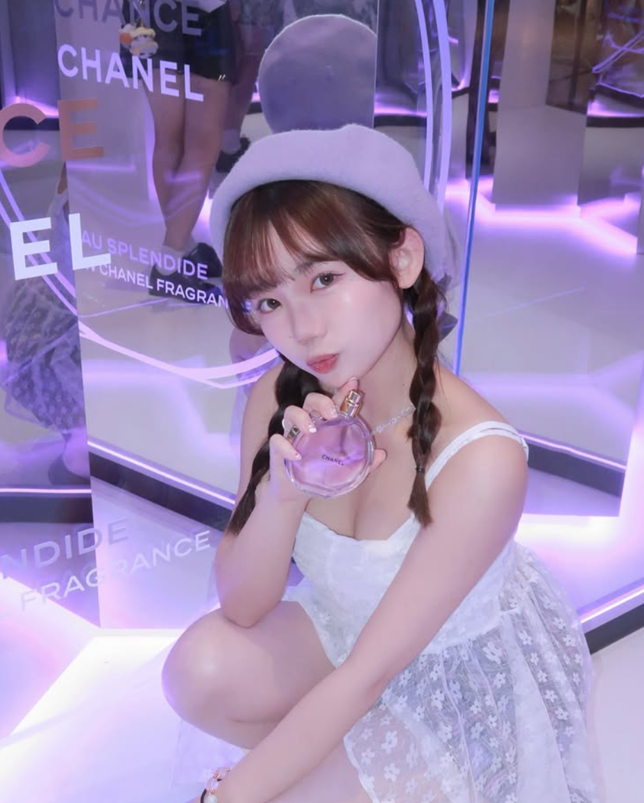 Helen擁有的IG粉絲亦有5.3萬。