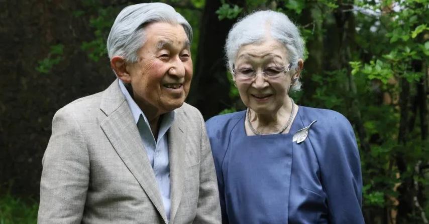 日本上皇明仁與上皇后美智子。(互聯網)