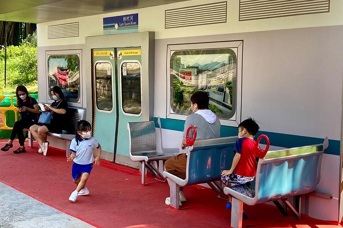 大埔林村河現設有「下一站林村河」特色避雨亭。(民政事務總署FB)