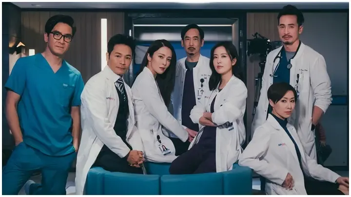 陳豪在《白色強人II》的角色,是急症室副顧問醫生李文信。