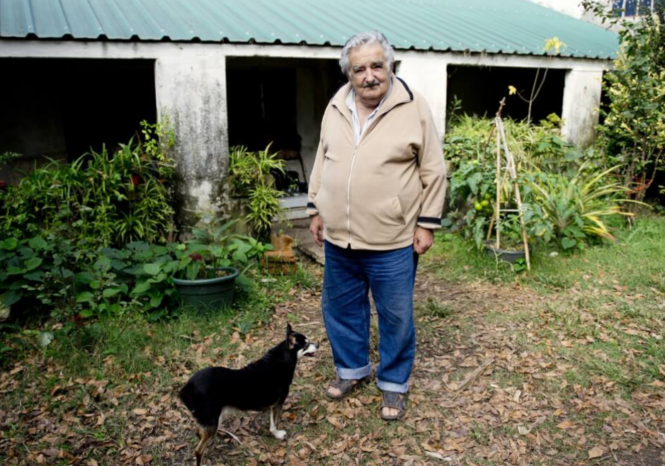 烏拉圭前總統穆希卡拒絕入住官邸,居於首都郊區一個農場,曾經傳媒形容為「最窮總統」。(美聯社資料圖片)