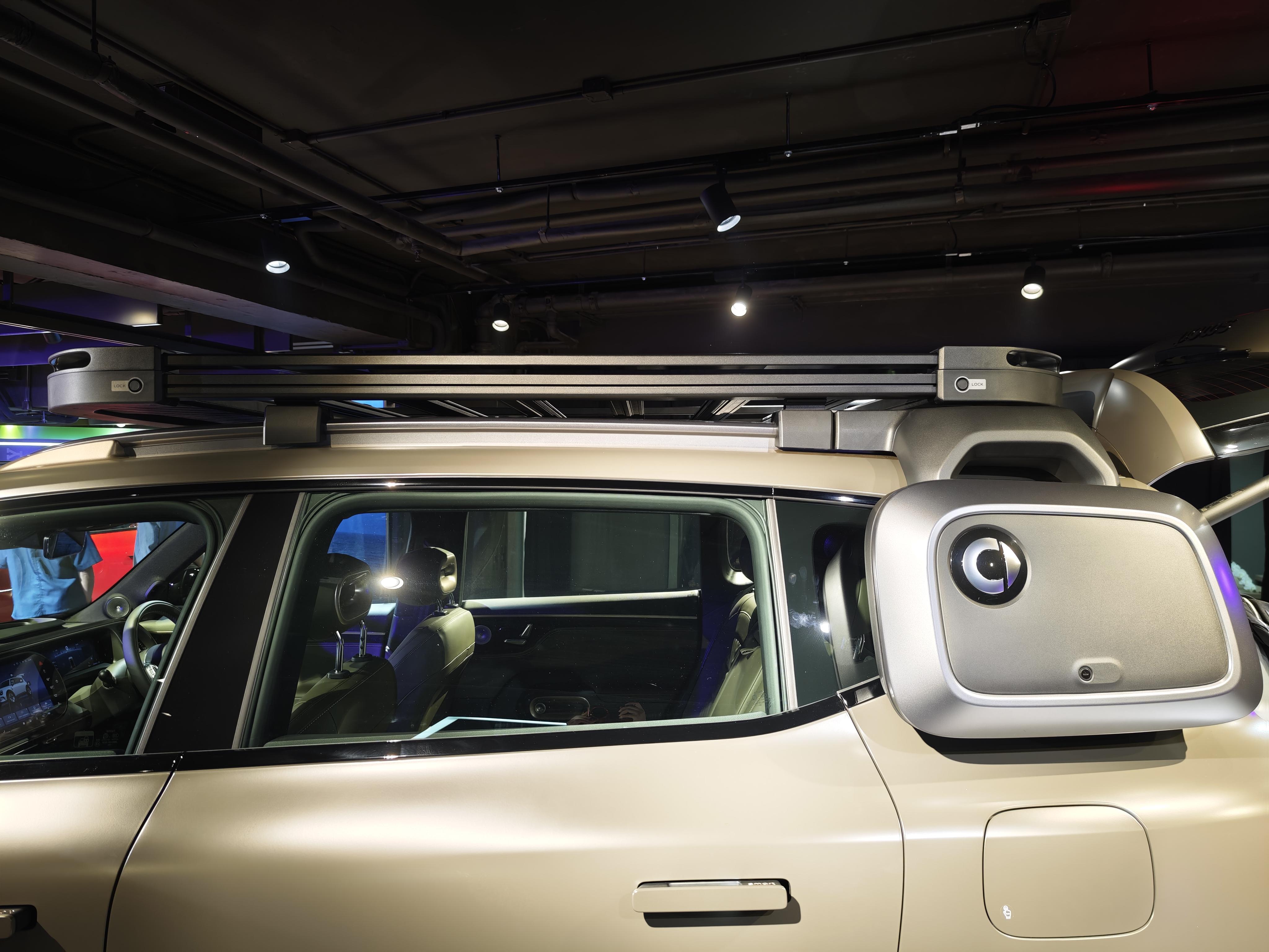 電動車|smart #5 Summit Edition有儲物箱及梯等越野戶外配件。