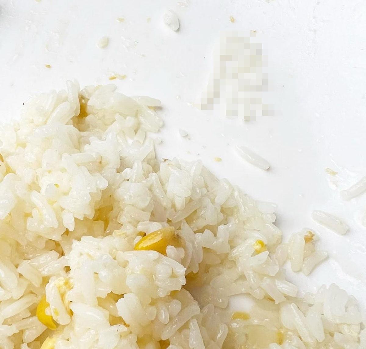 有其他網民分享在食物器皿上即時留字反映意見。(Threads圖片)