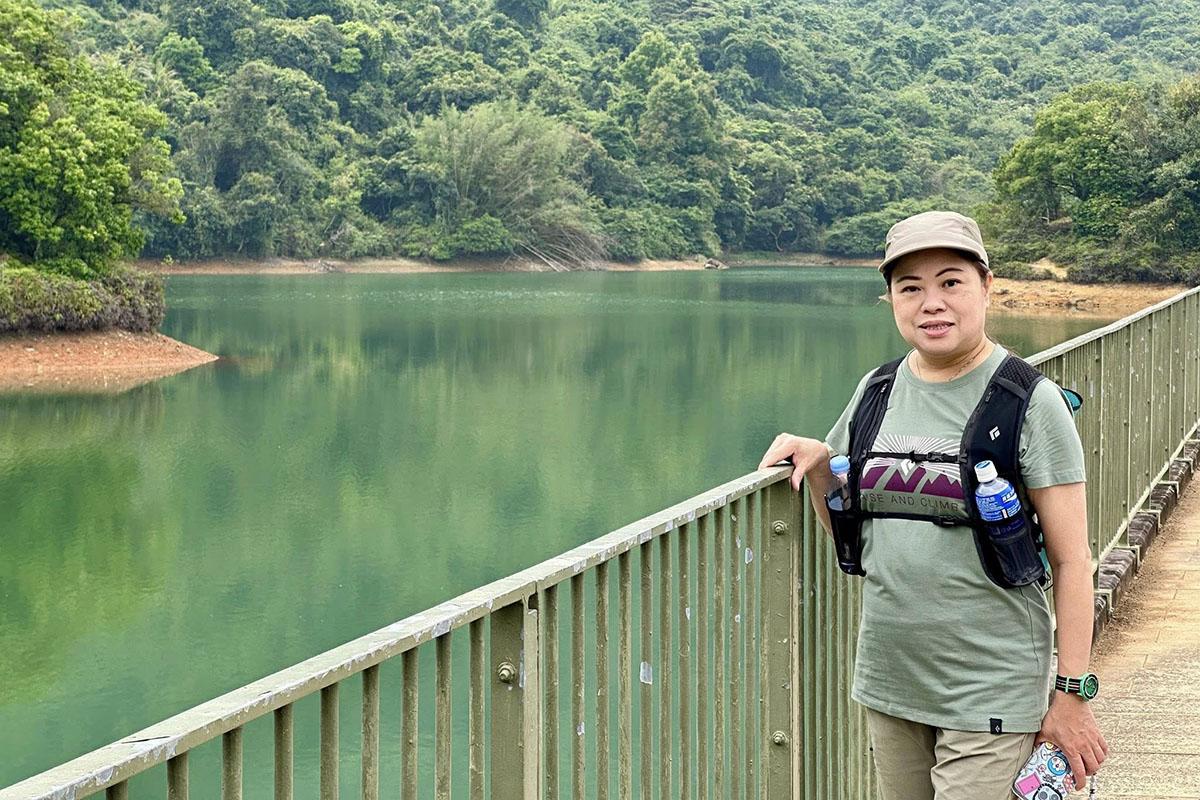 羅淑佩親身體驗「四山」旅遊之一嘅大帽山。(羅淑佩FB)