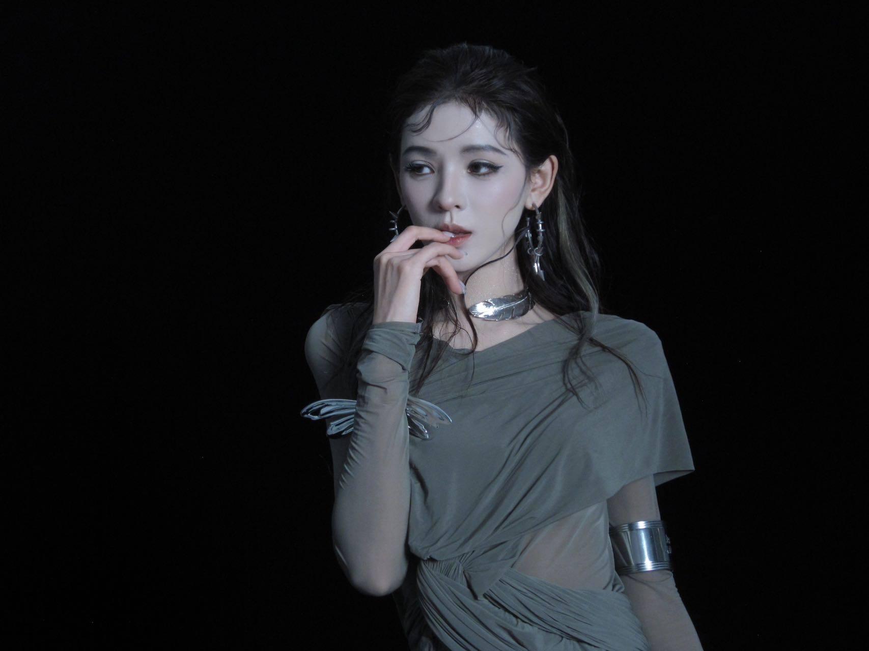 ROLLING SISTERS成員劉忻。