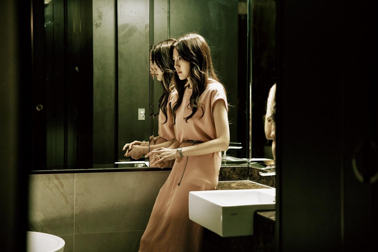 周秀娜在電影《私家偵探》演古天樂妻子。