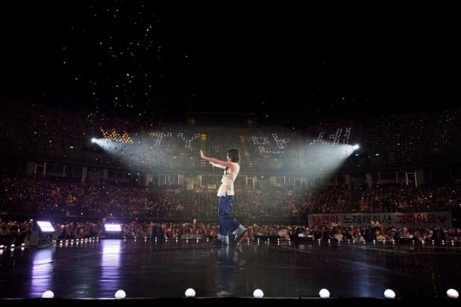 太妍的演唱會舞台,充滿機關,設計極為精緻。