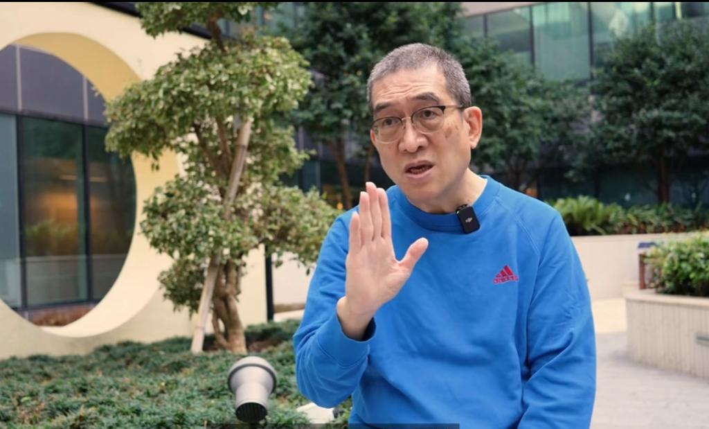 對父親李盛林牧師而言,兒子阿Mo在康復路上有重大進展,相信是最好的父親節禮物。