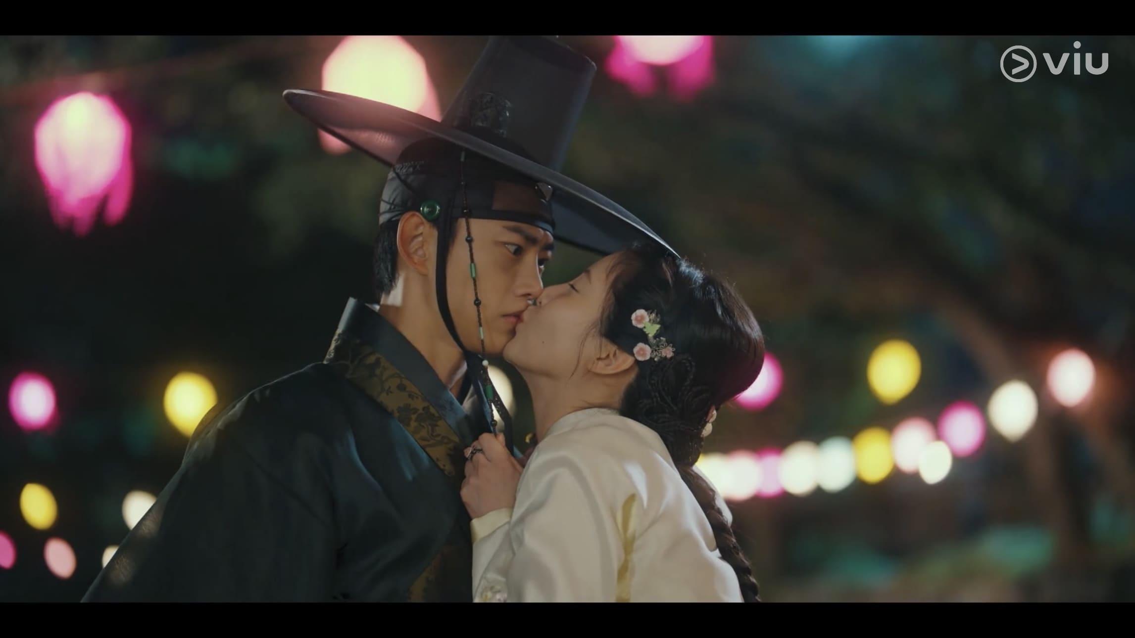 由徐玄和玉澤演領軍的全新漫改韓劇《我奪走了公爵的初夜》憑藉爆笑浪漫的劇情與主演們的出色表現。