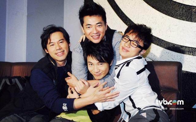 不少演員因《同事三分親》而開始為人熟知,演員趙永洪(中上)、鄧永健(中下)在《同事三分親》及《畢打自己人》兩劇的角色英文名分別都是叫Marco、Gary,深入民心的程度甚至讓觀眾忘記他們的真實姓名。他們在劇中亦有不少戲份,展現喜劇天賦。(圖片來源:官方劇照)