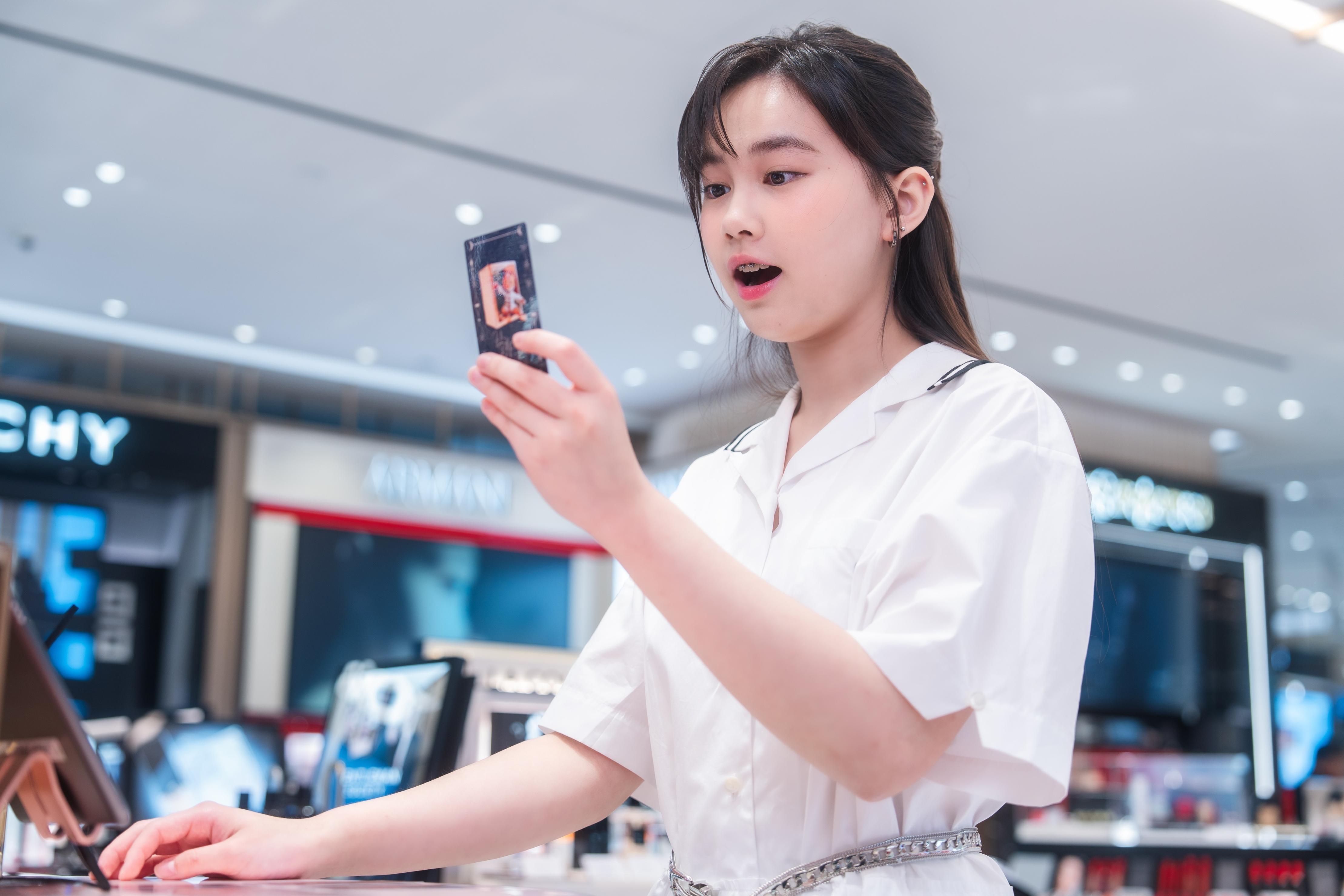 在塔羅指引下探索專屬香氛