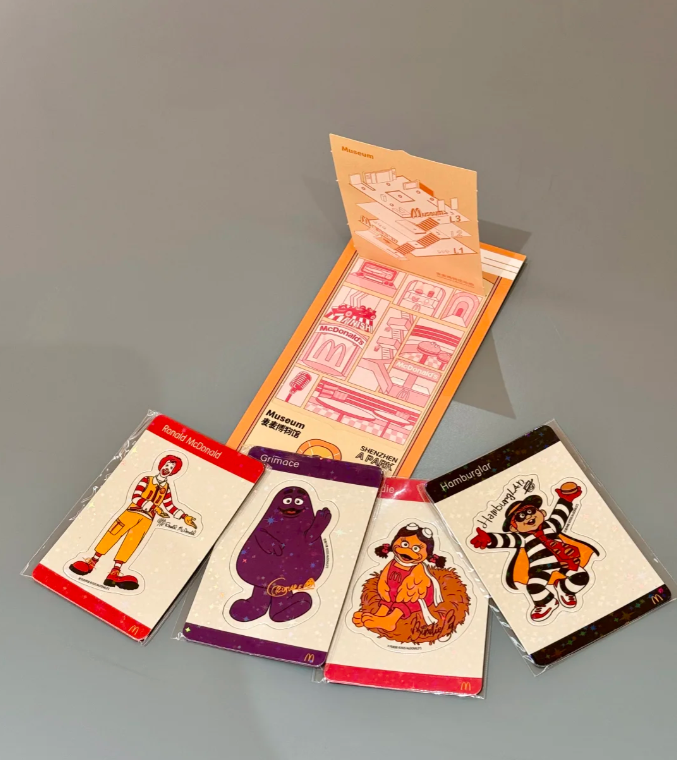 抽獎贏吉祥物閃卡。(小紅書圖片)