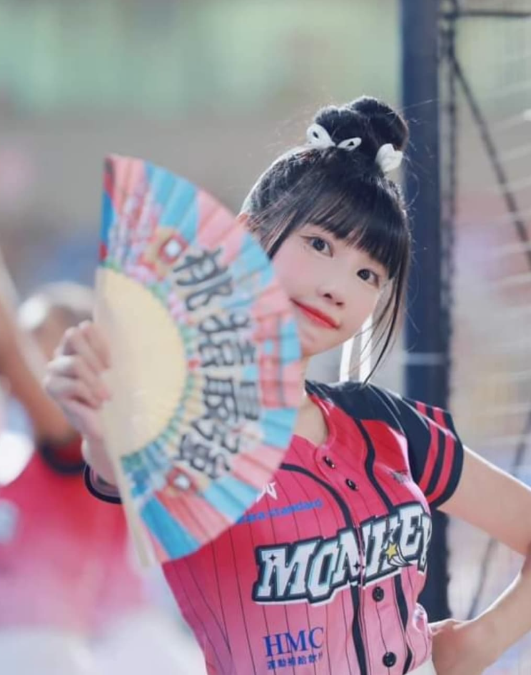 筠熹(IG@yuhi_0927)